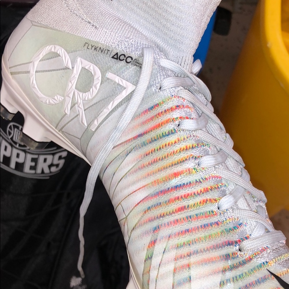 nike soccer shoes CR7